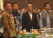 Pjs. Wali Kota Makassar Terima Penghargaan Gerakan Toilet Bersih oleh Pemprov Sulsel