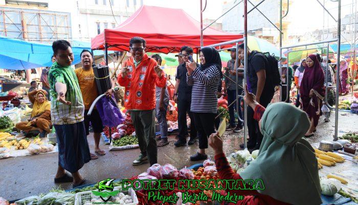 Berbaur Dengan Pedagang dan Masyarakat di Pasar Sentral Pinrang, Azhar Diyakini Bawa Perubahan