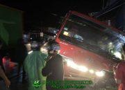 Tragis! Kecelakaan Dump Truck vs Granmax di Kalukku, Pengemudi Tewas di TKP