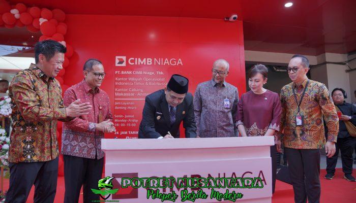 Resmikan Kantor Bank CIMB Niaga, Wali Kota Munafri Ingatkan Peningkatan Kualitas Layanan Perbankan