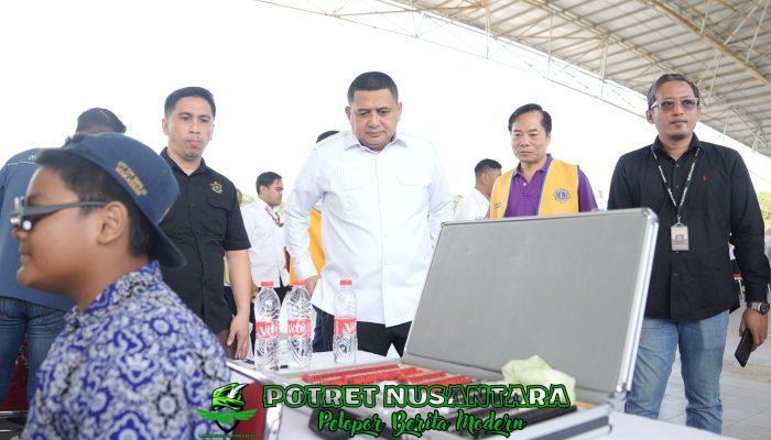 Pemkot Makassar dan Lions Club Bagikan 20.000 Kacamata untuk Siswa SD-SMP