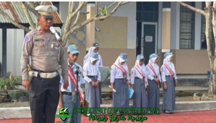 Police Goes to School: Satlantas Soppeng Tanamkan Kesadaran Lalu Lintas Sejak Dini
