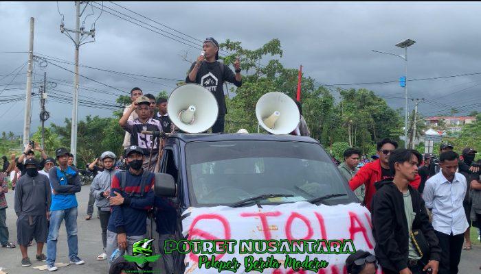Ribuan Warga Sulbar Demo Tolak Tambang Pasir, Aksi Ricuh Usai Ditemui Gubernur