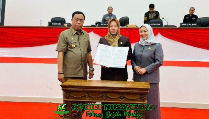 DPRD Sulbar Serahkan Rekomendasi atas LKPJ Gubernur 2024 dalam Rapat Paripurna