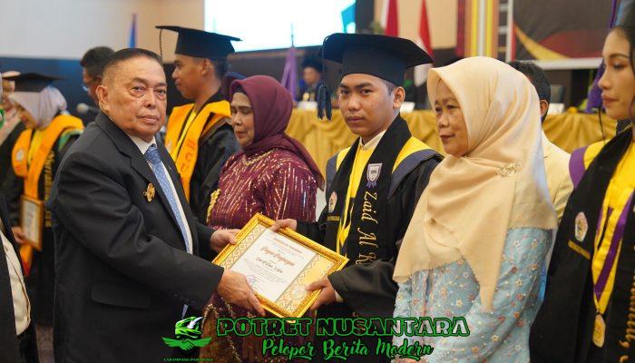 Hadiri Wisuda Universitas Tomakaka, Wagub Sulbar Salim S Mengga Ingatkan Pentingnya Integritas