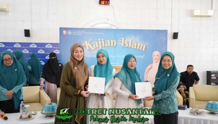 Angelina Sondakh Isi Kajian Islam TP PKK Makassar, Bagikan Kisah Hijrah Penuh Makna