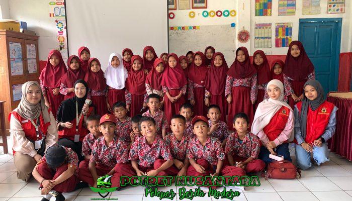 Cegah Kelainan Tulang, Mahasiswa Unhas Edukasi Postur dan Tas Ergonomis di SD Jeneponto