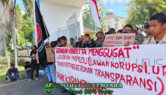 Desak Realisasi Janji Dewan dan Pemberhentian Pejabat Korup, Gerakan VENDETTA Gelar Aksi di Mamuju