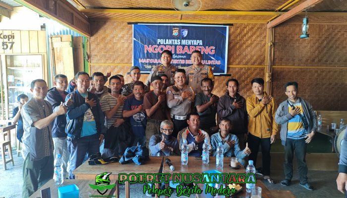 “Ngopi Bareng” Dirlantas Polda Sulbar, Komunitas Ojek Diajak Jadi Pelopor Keselamatan