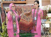 Bupati Mamuju Apresiasi Bhayangkari Sulbar di Bazar Nusantara 2025