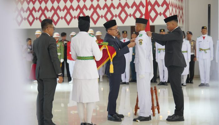 Khidmat! 69 Paskibraka Sulbar Resmi Dikukuhkan Gubernur Jelang Upacara 17 Agustus