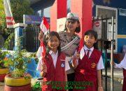 Sambut HUT RI ke-80, Ditlantas Polda Sulbar Tebar Semangat Nasionalisme di Tengah Lalu Lintas