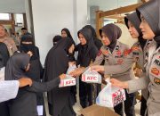 Srikandi Polda Sulbar Tebar Kepedulian: Bersihkan Tempat Ibadah hingga Santuni Anak Yatim