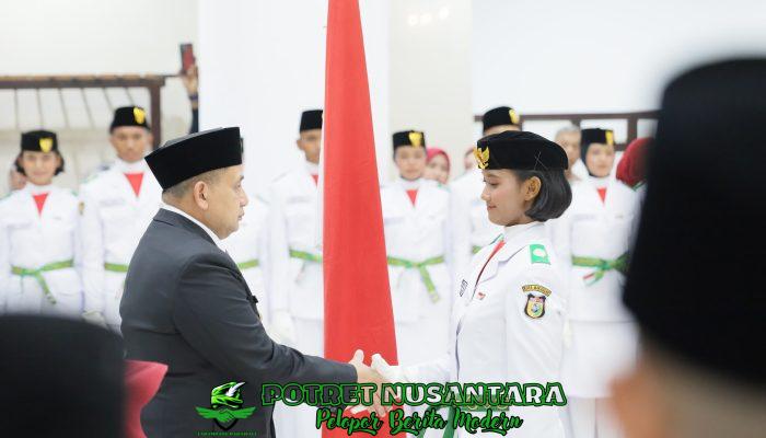 Wali Kota Munafri Kukuhkan Paskibraka 2025