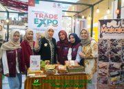 Dukung UMKM Lokal, Aliyah Mustika Ilham Tinjau Langsung Tenant di Makassar Trade Expo 2025