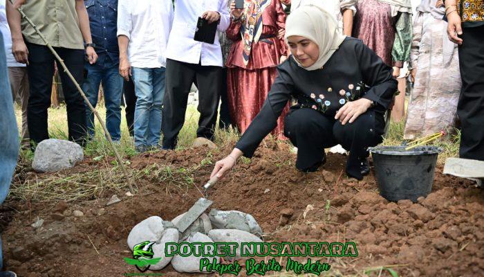 Peletakan Batu Pertama Masjid Al-Hafidz: Aliyah Mustika Ilham Apresiasi Inisiatif Alumni Fakultas Pertanian Unhas