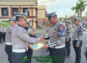 Dirlantas Polda Sulbar Beri Penghargaan kepada Personel Berprestasi, Dorong Semangat dan Integritas Kerja