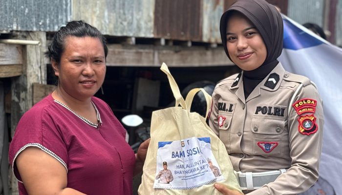 Ditlantas Polda Sulbar Sambut HUT ke-70 Lalu Lintas dengan Bakti Sosial dan Edukasi Keselamatan Berkendara