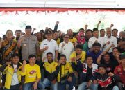 Kapolda Sulbar Bareng Forkopimda Bagikan Beras untuk Ojol di Majene