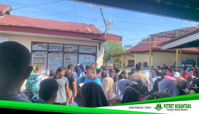 Polresta Mamuju Dipadati Warga Urus SKCK untuk Syarat PPPK Paruh Waktu