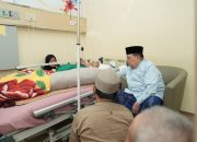 Wagub Sulbar Bawa Semangat Kesembuhan untuk KH Hasan Sanusi