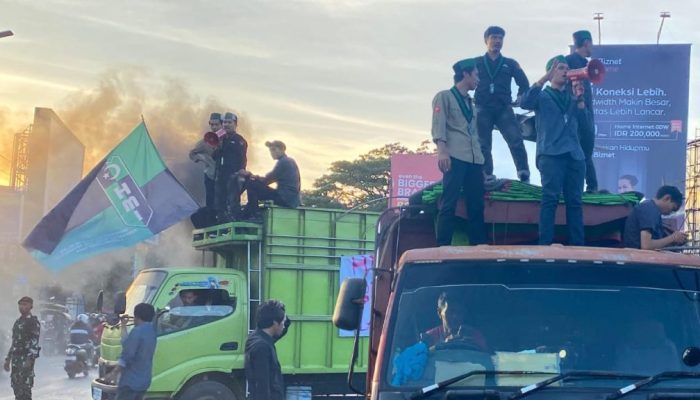 HMI Sains dan Teknologi Gelar Aksi di Makassar, Soroti Demokrasi hingga Ekonomi Rakyat