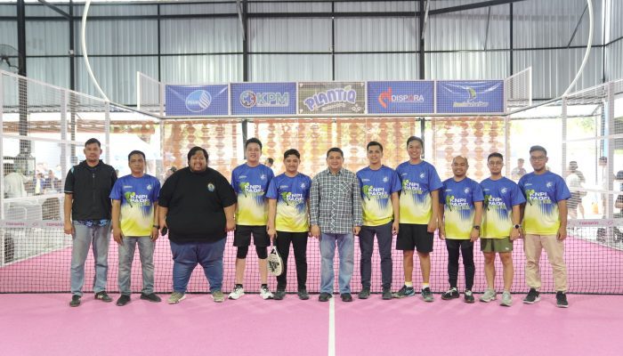 Wali Kota Munafri Buka Kompetisi KNPI Padel Society 2025 di Makassar
