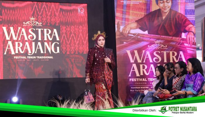 Dekranasda Makassar Pamerkan Tenun Bombang dan Tenun Lontara di Wastra Arajang 2025