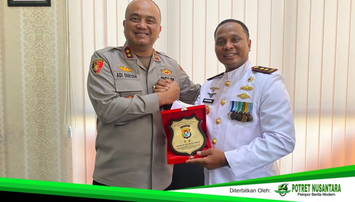 Kapolda Sulbar Beri Kejutan di Hari Jadi TNI AL, Kunjungi Lanal Mamuju