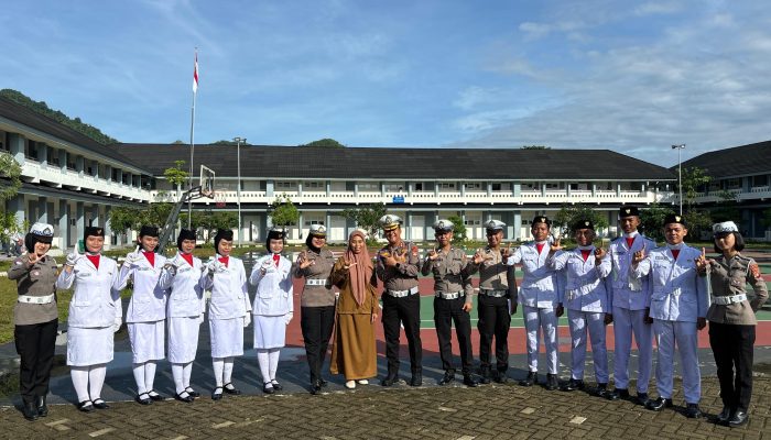 Ditlantas Polda Sulbar Gencar Sosialisasi Keselamatan Berlalu Lintas di Sekolah
