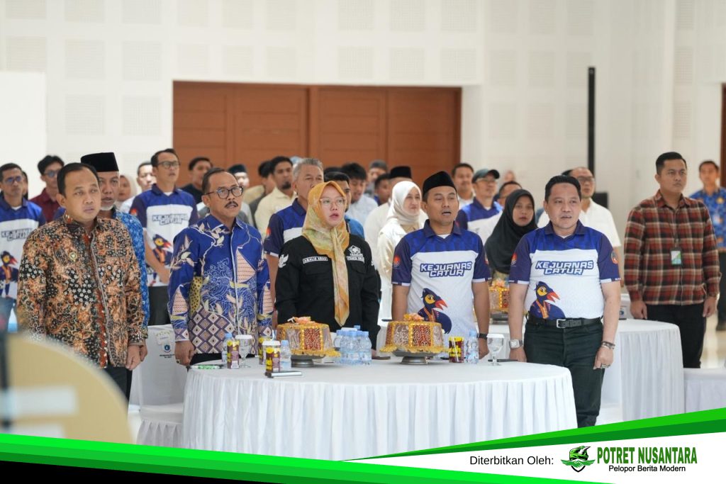 Foto/Istimewa, Gubernur Sulbar (Suhardi Duka), resmi meluncurkan maskot Kejuaraan Nasional (Kejurnas) Catur ke-50 dan Rapat Kerja Nasional (Rakernas) Percasi ke-45 tahun 2025.