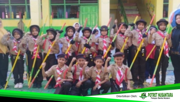 SDN 100 Dare Bunga-Bungae Semarakkan HUT RI dengan Latihan Pramuka