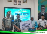 Gubernur Sulbar Serahkan Bantuan Rp100 Juta untuk Institut Hasan Sulur