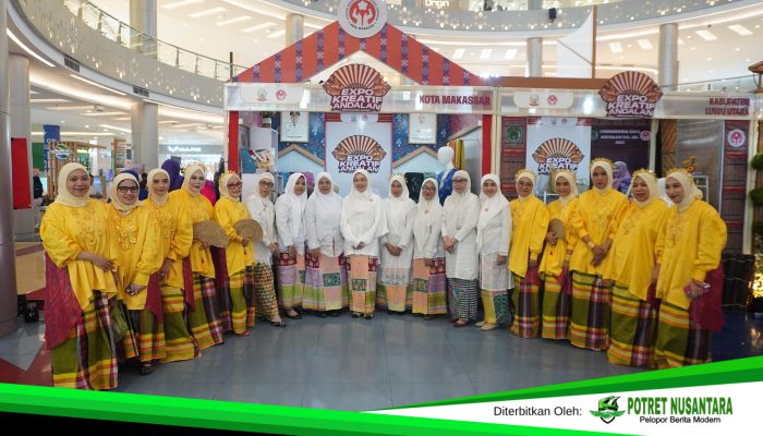 Dekranasda Makassar Tampilkan Keelokan Baju Bodo di Parade Wastra Expo Kreatif Andalan 2025