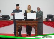 Suhardi – Salim Hadiri Paripurna DPRD Sulbar, Bahas APBD 2026