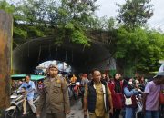 Sekcam Tallo Bersama Satpol PP Tertibkan PKL, Fokus pada Pendekatan Humanis