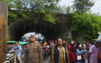 Sekcam Tallo Bersama Satpol PP Tertibkan PKL, Fokus pada Pendekatan Humanis