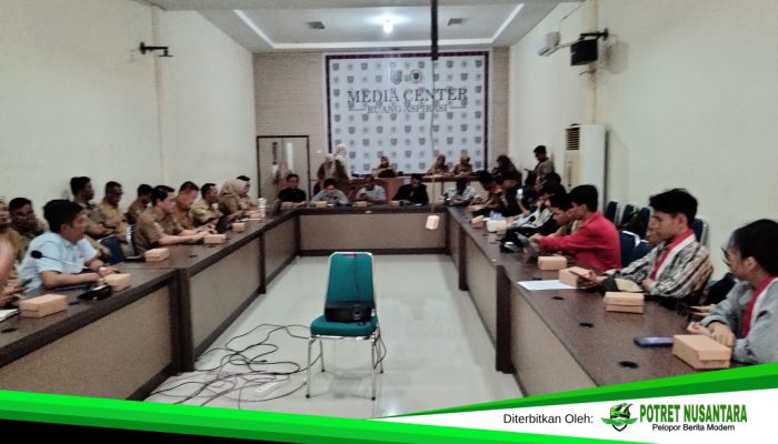 GMNI dan KAMMI Tekan DPRD Polman, Dugaan Pelanggaran Ritel, Perumahan, dan Tambang