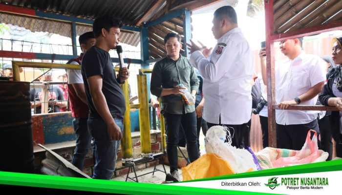 Wali Kota Munafri Tinjau Karya Inovasi Anak Muda Makassar Sulap Sampah Plastik Jadi BBM
