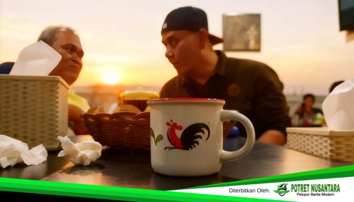 Tidak Ada yang Kebetulan di Meja Kopi Van Djoel