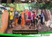 Pemkot Makassar Tata Kota, Bersihlan  Lapak Liar dan Kontainer Besi Tua di Panaikang