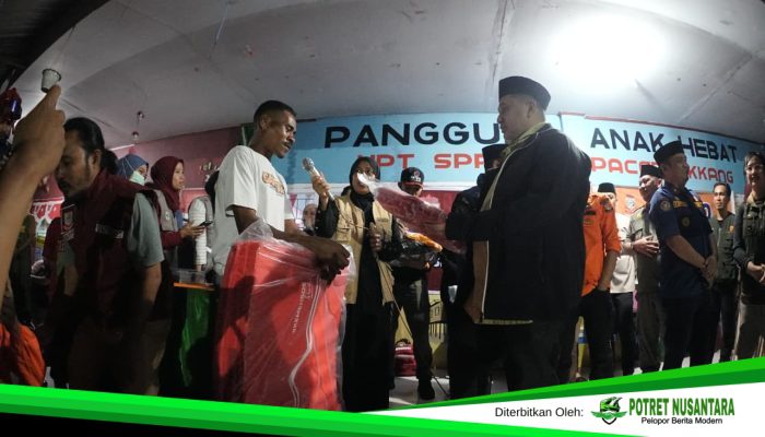 Munafri Kunjungi Lokasi Pengungsian Banjir Bawa Empati dan Bantuan