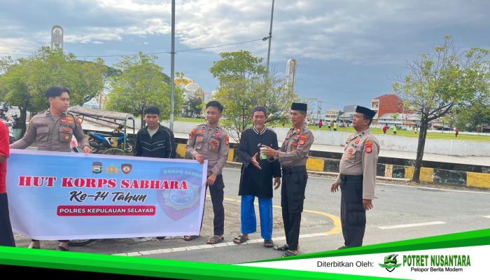 Peringati HUT ke-74 Korps Sabhara, Sat Samapta Polres Selayar Berbagi Takjil Ramadhan