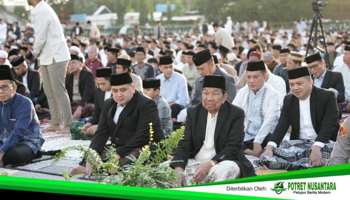 Idulfitri di Karebosi Dipadati Ribuan Jemaah, Munafri Ajak Perkuat Silaturahmi Jaga Kota Makassar