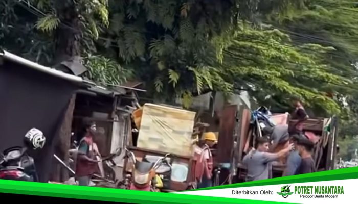 Pendekatan Humanis: 23 PKL di Mariso Bongkar Lapak Mandiri, Dimulai dari Kesadaran