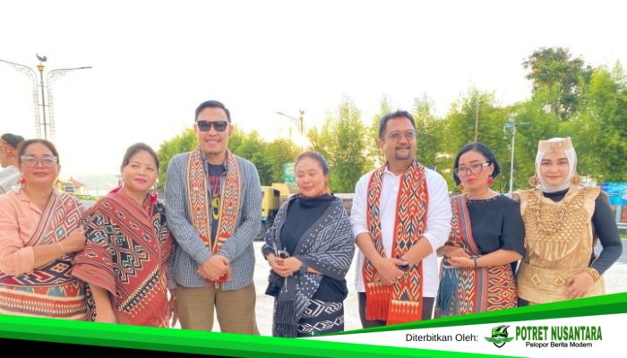 Fashion Show Wastra Sulbar Ramaikan Hari Kedua Promosi Wisata di Mamuju