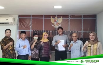 KominfoSS Sulbar Serahkan Daftar Informasi Publik ke Komisi Informasi, Perkuat Transparansi Layanan Pemerintah