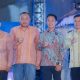 HUT Kendari ke-195, Wabup Konsel Tampil dengan Tenun Tolaki dan Serukan Sinergi Dua Daerah