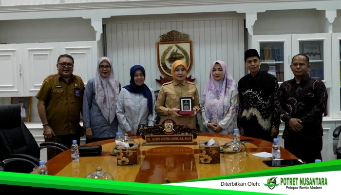 Wawali Makassar Terima Audiensi Perpustakaan Unhas Bahas Hari Buku Nasional