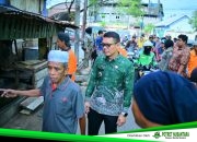 Pemkot Makassar Tertibkan Lapak PKL di Atas Drainase, Lima Bangunan Semi Permanen Dibersihkan